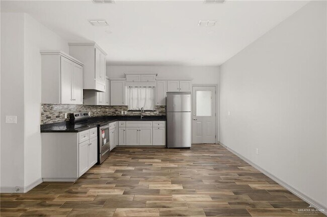 Photo - 10 Nightingale Ave Unit 4