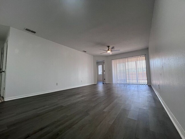 Photo - 1902 Garden Lake Dr