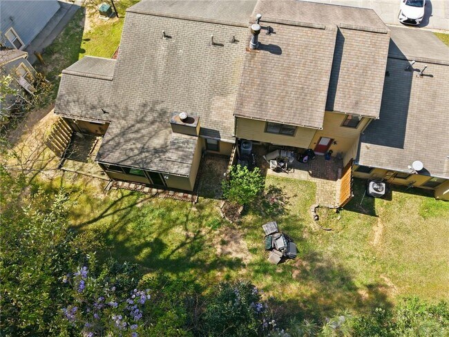 Photo - 129 Sandalwood Cir