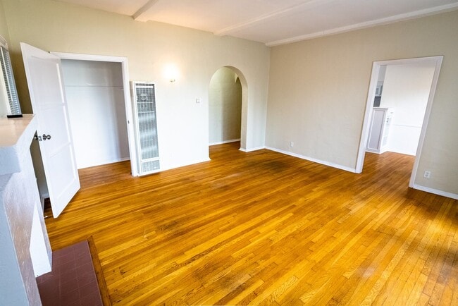 Photo - 147 North Hamilton Drive