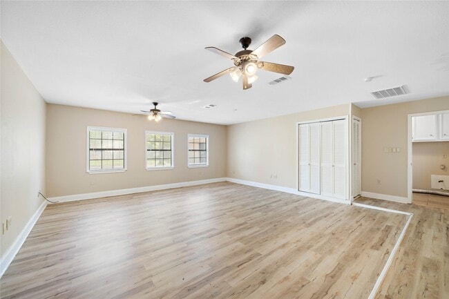 Building Photo - 4915 Kentington Dr Rental