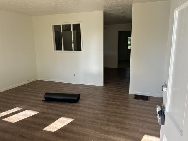 Photo - 115 Salter Rd