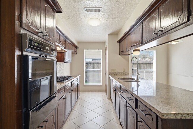 Photo - 4506 Jamaica Ln