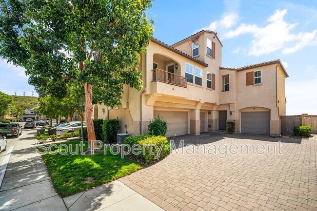 Photo - 946 Bolex Way Townhome