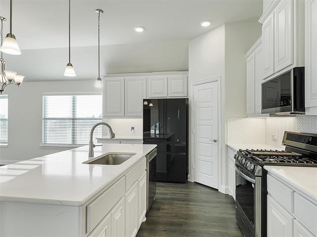 Photo - 2614 W Argyle Ln