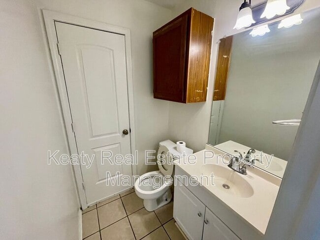Photo - 118 Country Ln
