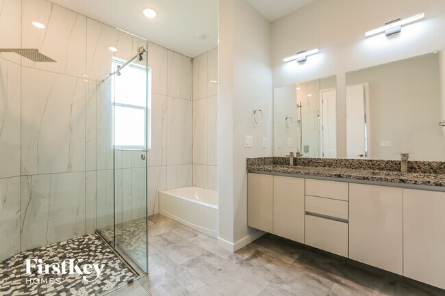 Photo - 4391 Cuthbert Ave