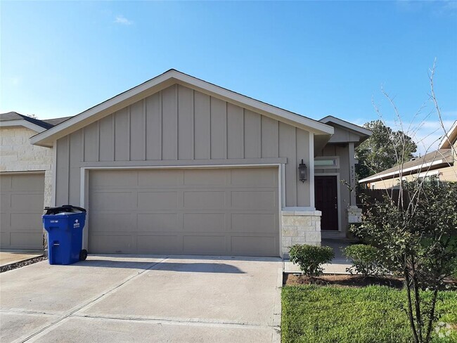 Building Photo - 9777 Grosbeak Ln Rental