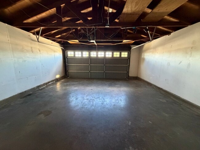 Photo - 1642 Dover Ave