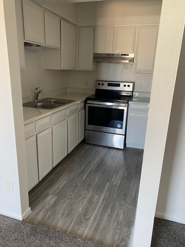 Photo - Canyon Greens