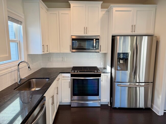 Photo - 1747 Stone Hedge Dr NW Unit Apt B