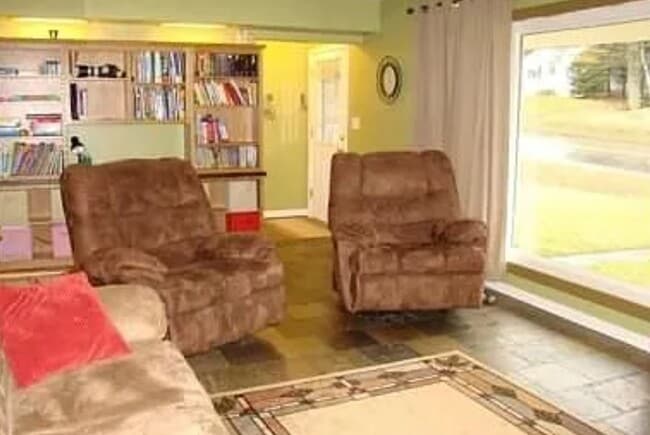 Photo - 516 Anderson Rd