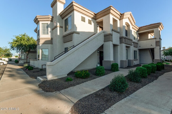Building Photo - 1941 S Pierpont Rental