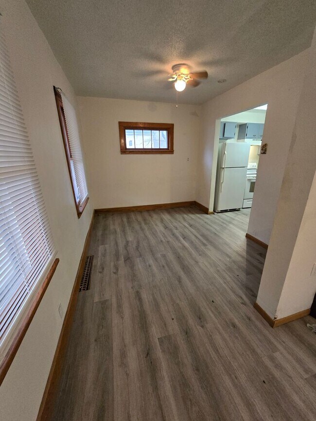 1300 4 Bed 2 bath home Rental House Rental in Sioux City, IA