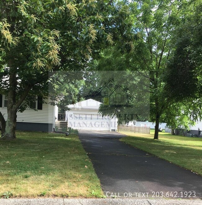 Photo - 70 St John St