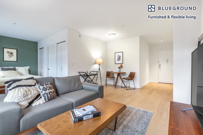 Photo - 450 W 17th St Unidad FL9-ID366