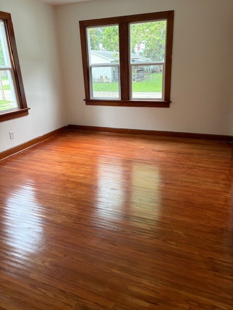 Photo - 907 Ave G