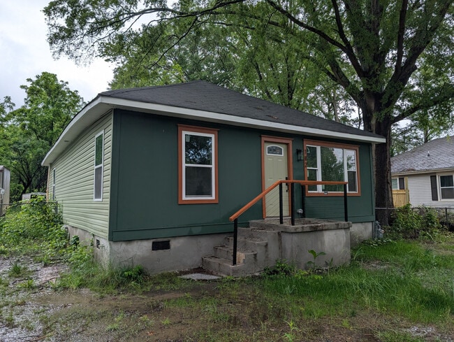 Photo - Room in House on Dixon Cir