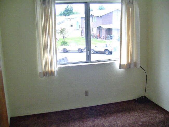 Photo - Duplex close to association park/common area