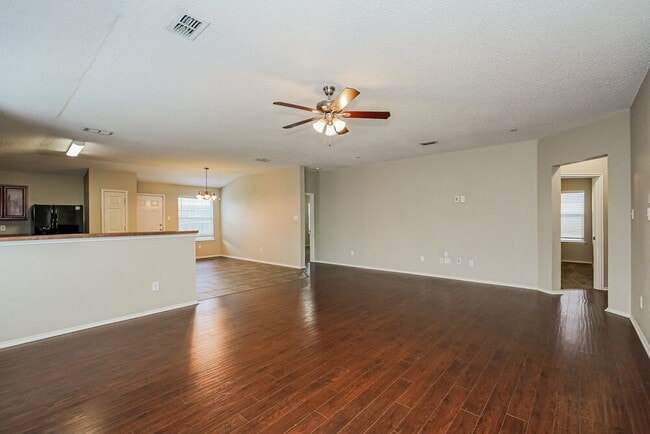 Photo - 8024 Sartain Dr