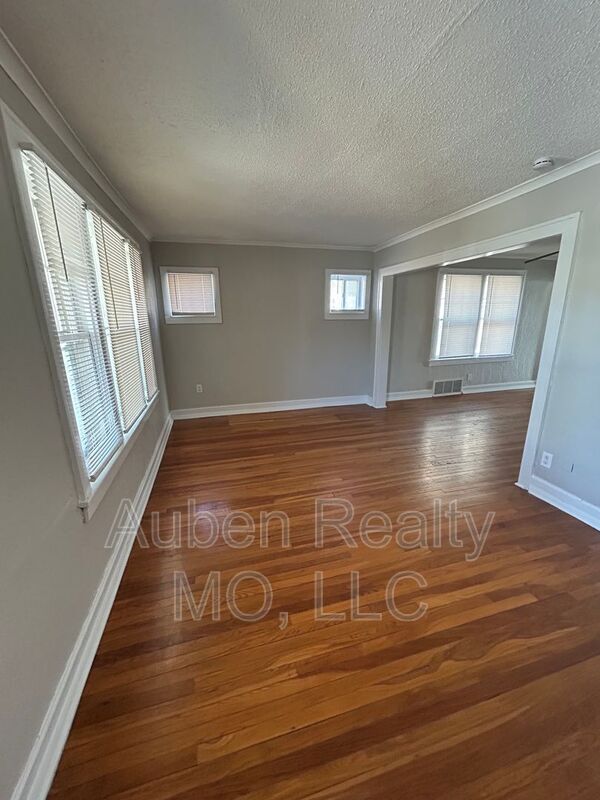 Photo - 6227 Rockhill Rd