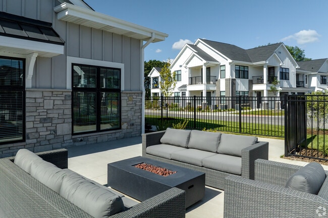 Seasons at Elgin Exterior Gas Firepit