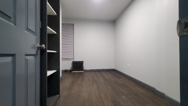 Building Photo - 3090 Brighton 5th St Rental