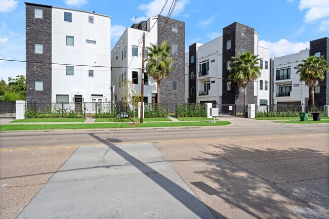 Photo - 1615 Wheeler Ave