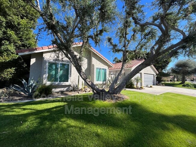 Photo - 39866 Newcastle Dr