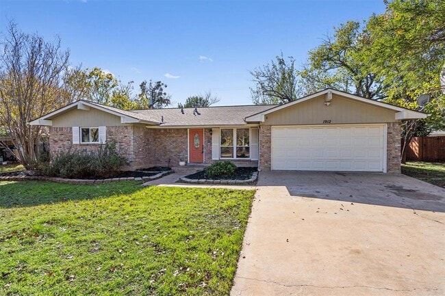 Building Photo - 1912 Terry Ln