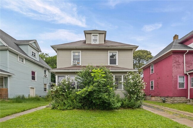 Photo - 98 Ackerman St