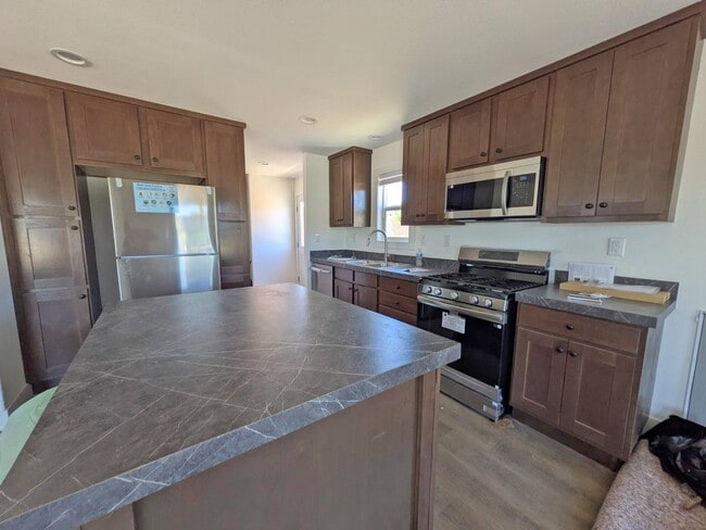 Photo - 6656 Pentz Rd