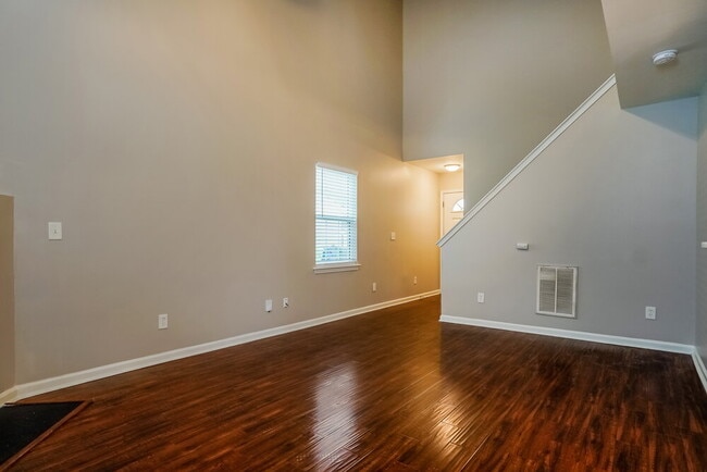 Photo - 2835 Filbert St