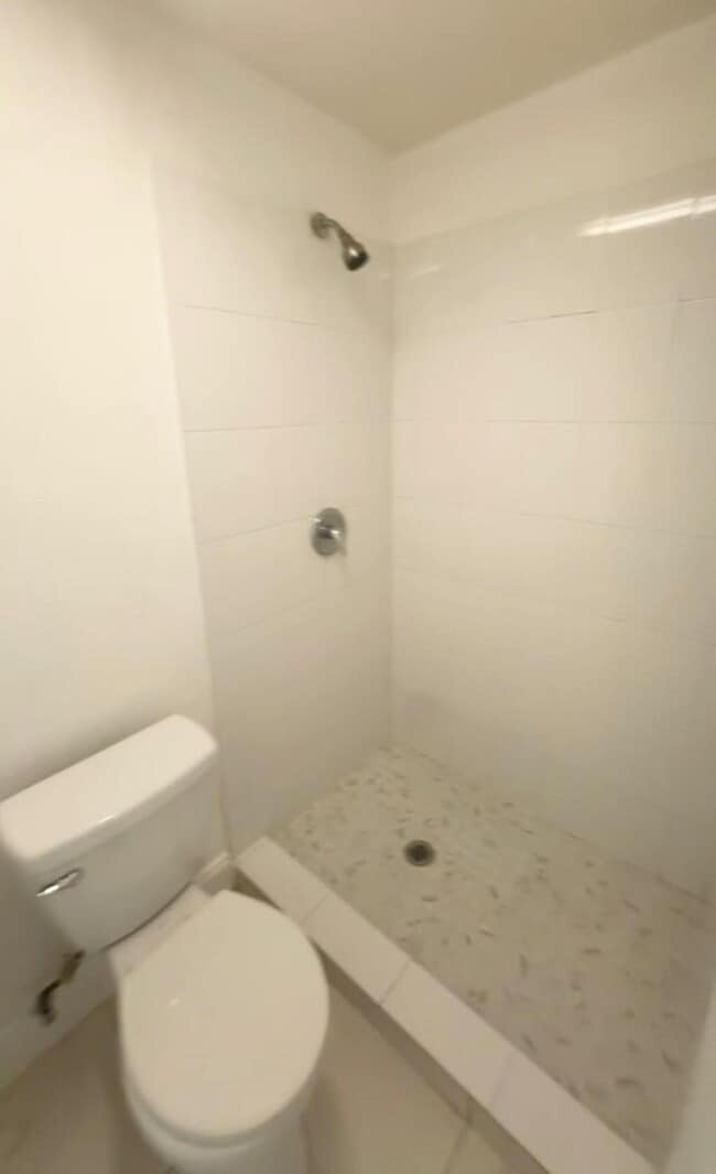 Photo - JKRK properties - 785 Unit 785 - B