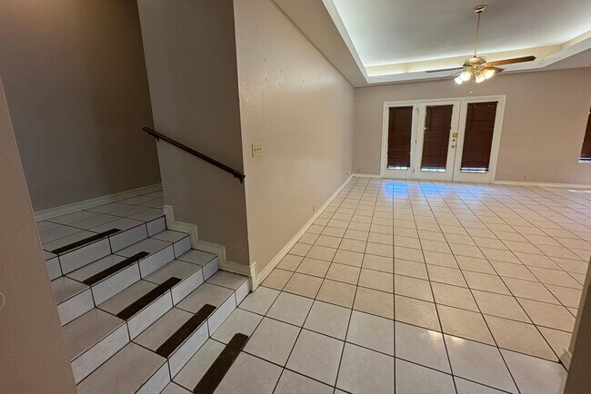 Photo - 1603 Sherwood Dr