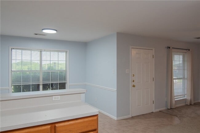 Photo - 1735 Rock Hollow Loop