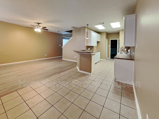 6220 Stoney Creek Dr