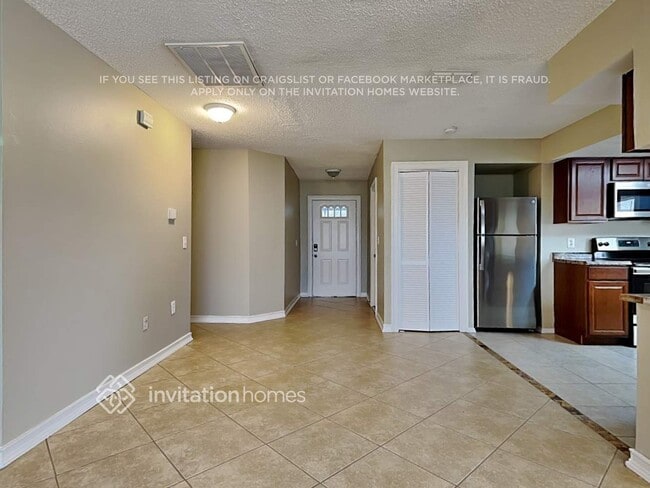 Photo - 8702 Wolf Den Trail