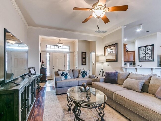 Photo - 4817 Montrose Dr