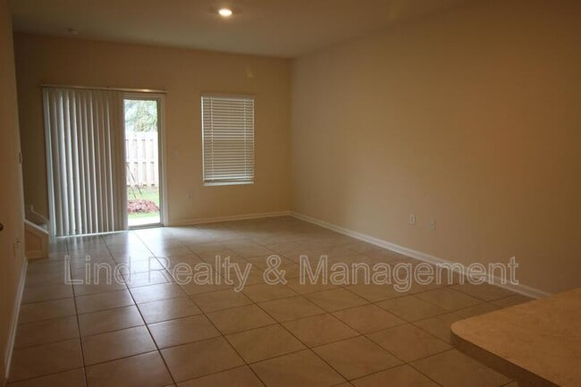 Photo - 7695 Legacy Trl