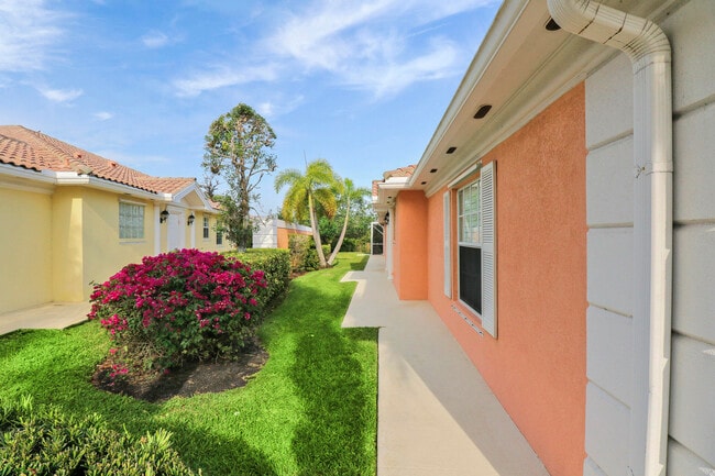 Photo - 10786 SW Dardanelle Dr