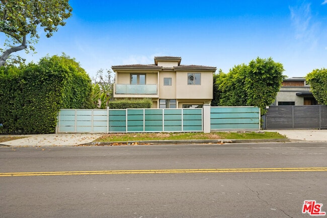 Photo - 841 N Crescent Heights Blvd House