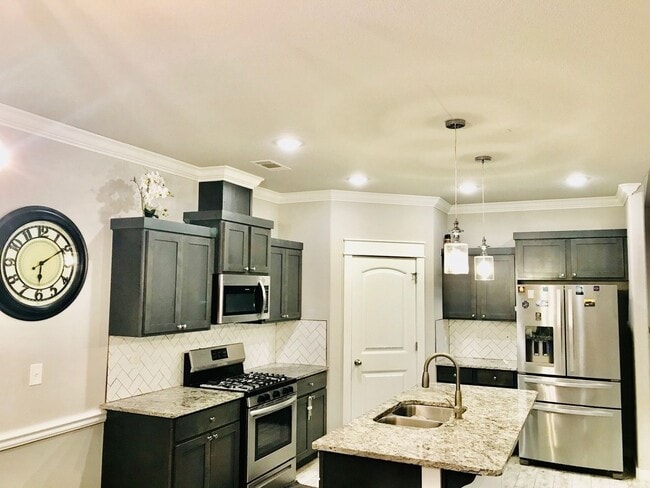 Photo - 1224 Bradley St