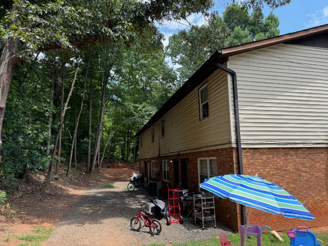 Photo - 147 Woodland Dr Unit Apt 7