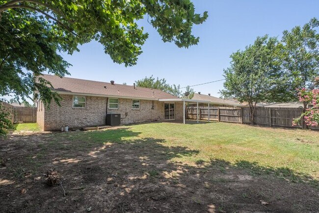 Photo - 4713 Newport Dr