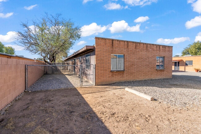 Photo - 4535 E Bellevue St