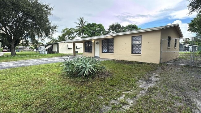 Building Photo - 1772 NW 34th Ave Rental