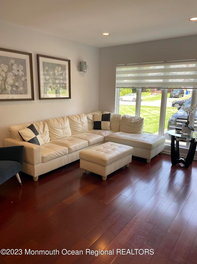 Photo - 98 Neptune Ave