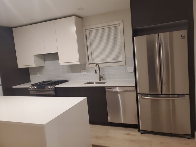 37 Howell St Unit 2