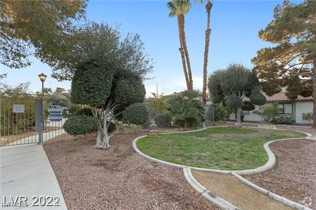 Building Photo - 6733 W Charleston Blvd Unit 3 Rental